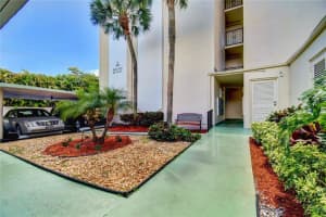 804 SE 7th St, Deerfield Beach, FL 33441, Sold 01/08/20