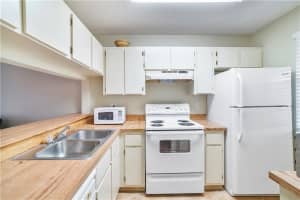 9927 Three Lakes Cir, Boca Raton, FL 33428, Sold 09/24/19