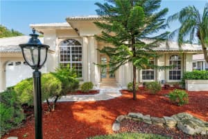 5925 NW 97th Dr, Parkland, FL 33076, Sold 08/19/19