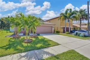2273 NW 208th Terrace, Pembroke Pines, FL 33029, Sold 08/12/19