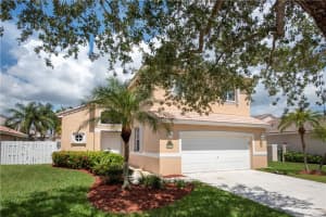 322 SW 193rd Ave, Pembroke Pines, FL 33029, Sold 10/01/19