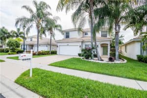 6843 Lantern Key Dr, Lake Worth, FL 33463, Sold 08/15/19