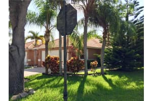 5275 Grande Palm Cir, Delray Beach, FL 33484, Sold 08/30/19