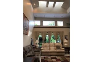 12130 SW 2nd St, Plantation, FL 33325, Sold 01/17/20