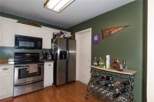 9003 Vineyard Lake Dr, Plantation, FL 33324, Sold 10/15/19