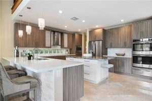 10461 N Lake Vista Cir, Davie, FL 33328, Sold 11/19/19