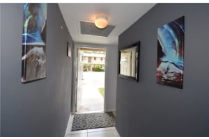 2915 NE 8th Terrace, Wilton Manors, FL 33334, Sold 08/30/19