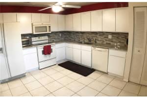 9039 Vineyard Lake Dr, Plantation, FL 33324, Sold 08/16/19