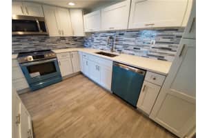 MLS# F10183510, Hollywood, Florida 33019