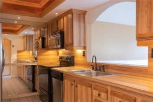 3965 NW 94th Ave, Sunrise, FL 33351, Sold 09/03/19