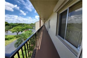 7980 NW 50th St, Lauderhill, FL 33351, Sold 10/09/19