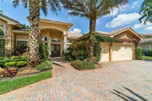 2921 W Lake Vista Cir, Davie, FL 33328, Sold 12/10/19