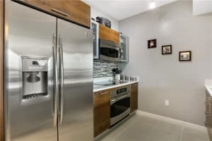 480 Hibiscus St, West Palm Beach, FL 33401, Sold 02/14/20