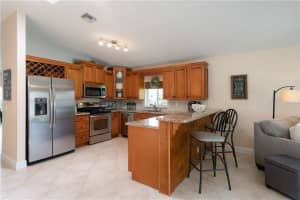 10201 SW 17th Ct, Davie, FL 33324, Sold 09/27/19