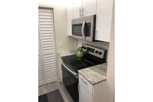 2907 NE 8th Terrace, Wilton Manors, FL 33334, Sold 10/18/19