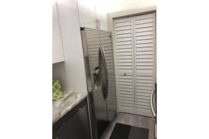 2907 NE 8th Terrace, Wilton Manors, FL 33334, Sold 10/18/19