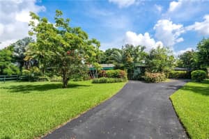 10751 SW 25th St, Davie, FL 33324, Sold 09/27/19