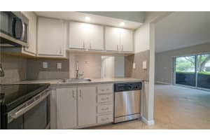 2741 S Oakland Forest Dr, Oakland Park, FL 33309, Sold 10/16/19