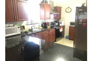 7130 NW 169th St, Hialeah, FL 33015, Sold 09/26/19