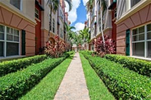 1033 NE 17th Way, Fort Lauderdale, FL 33304, Sold 10/25/19