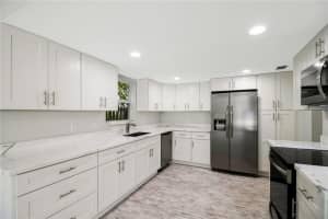2505 Bay Dr, Pompano Beach, FL 33062, Sold 01/02/20