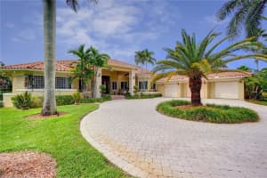 11852 E Ridgeview Dr, Davie, FL 33330, Sold 09/13/19