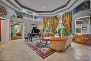 11852 E Ridgeview Dr, Davie, FL 33330, Sold 09/13/19