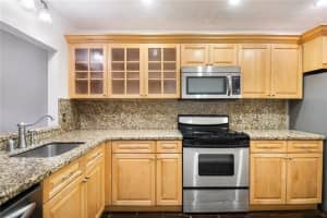 458 SE 14th St, Dania Beach, FL 33004, Sold 09/16/19