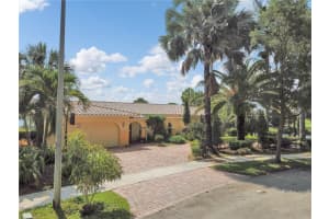 16403 Loch Ness Ln, Hialeah, FL 33014, Sold 12/30/19