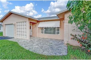 8019 NW 101st Ave, Tamarac, FL 33321, Sold 01/06/20