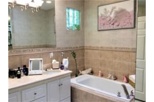 1449 SE 14th St, Fort Lauderdale, FL 33316, Sold 11/27/19