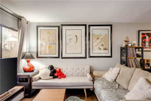 325 City View Dr, Fort Lauderdale, FL 33311, Sold 09/17/19