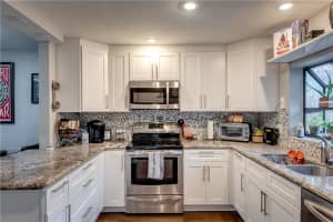 325 City View Dr, Fort Lauderdale, FL 33311, Sold 09/17/19