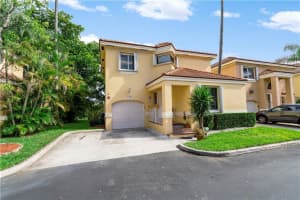 11389 Lakeview Dr # 8-C, Coral Springs, FL 33071, Sold 11/07/19