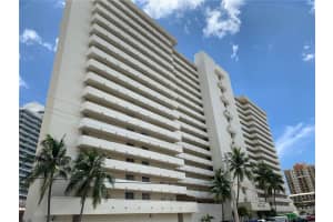 2200 NE 33rd Ave #12b, Fort Lauderdale, FL 33305, Sold 10/11/19