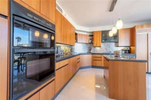 17555 Collins Ave, Sunny Isles Beach, FL 33160, Sold 06/03/20