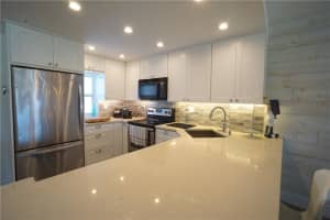 390 N Federal Hwy, Deerfield Beach, FL 33441, Sold 03/16/20