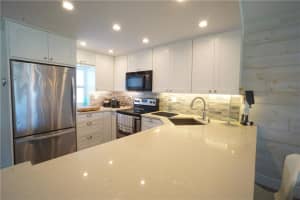 390 N Federal Hwy, Deerfield Beach, FL 33441, Sold 03/16/20