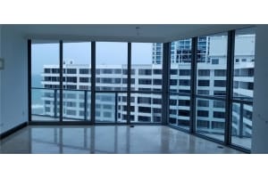MLS# F10189827, Hollywood, Florida 33019
