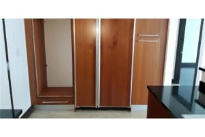 MLS# F10189827, Hollywood, Florida 33019