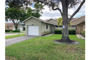 5370 Gate Lake Rd, Tamarac, FL 33319, Sold 11/25/19