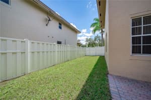10821 NW 36th St, Sunrise, FL 33351, Sold 11/01/19