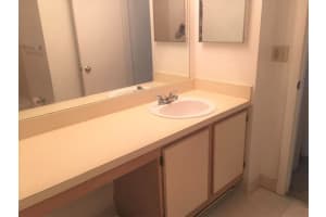 2841 N Oakland Forest Dr, Oakland Park, FL 33309, Sold 10/15/19