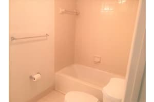 2841 N Oakland Forest Dr, Oakland Park, FL 33309, Sold 10/15/19