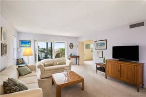 4629 Poinciana St, Lauderdale-By-The-Sea, FL 33308, Sold 10/07/19