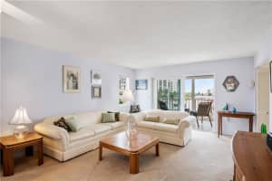 4629 Poinciana St, Lauderdale-By-The-Sea, FL 33308, Sold 10/07/19