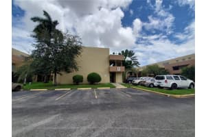 10 NW 87th Ave APT B201, Miami, FL 33172, Sold 10/15/19