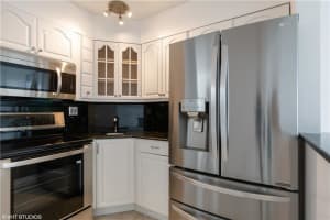 4050 N Ocean Dr, Fort Lauderdale, FL 33308, Sold 12/03/19