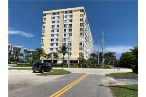 800 SE 20th Ave, Deerfield Beach, FL 33441, Sold 08/03/20