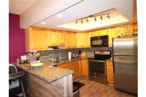 6670 SW 41st Pl, Davie, FL 33314, Sold 11/14/19